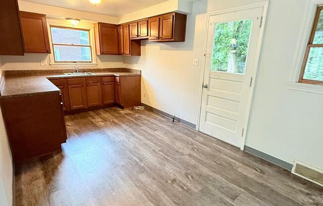 Freshly updated 4BD 1.5BA in Verona!!!