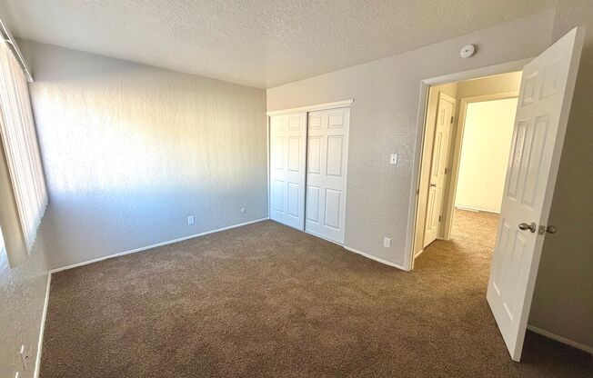 2 beds, 1.5 baths, 800 sqft, $1,115, Unit Unit 3