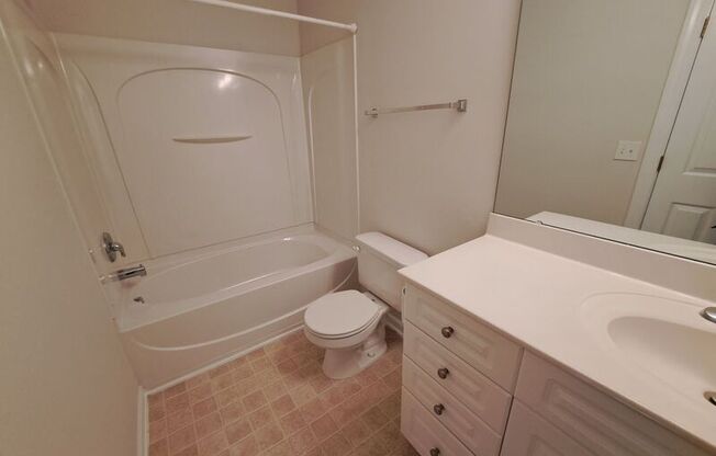 205 SIR WILLIAM LN