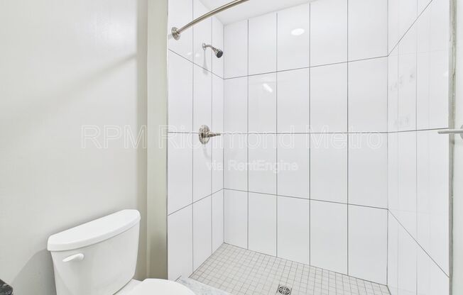 2 beds, 2 baths, 900 sqft, $1,573, Unit 120