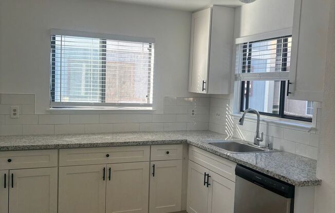 2 beds, 2.5 baths, 1,284 sqft, $2,995, Unit 272