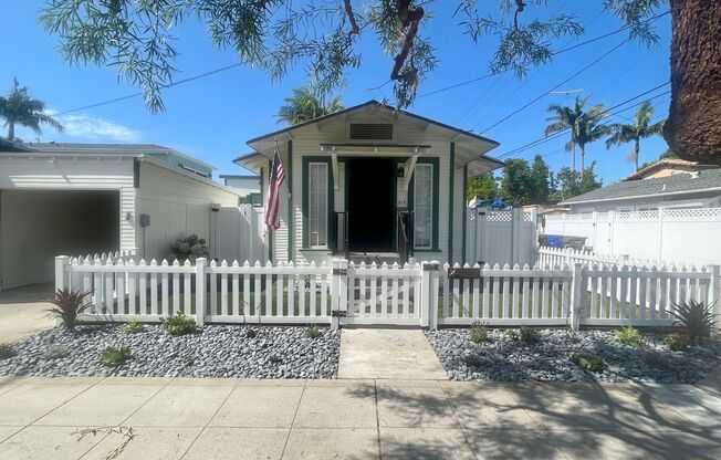 Newly Remodeled Cottage In the Heart of Coronado!