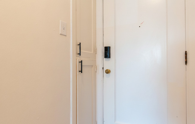 Studio, 1 bath, 200 sqft, $1,525