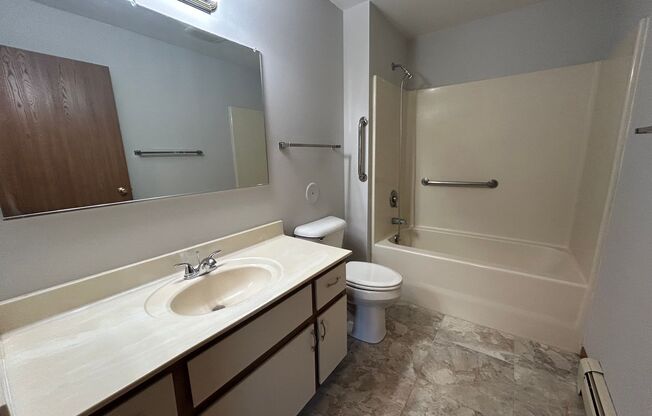 2 beds, 1 bath, $1,149.99