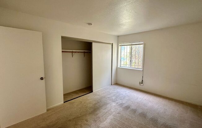 2 beds, 1 bath, $2,425