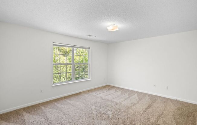 2 beds, 2 baths, 1,080 sqft, $1,300, Unit 4L