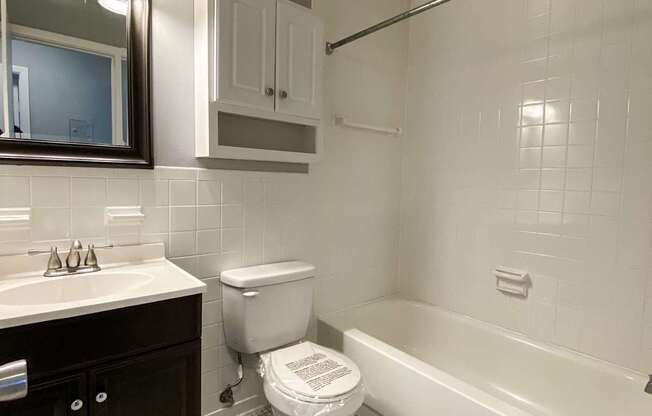 Eastlake Terrace 2 Bedroom Bathroom
