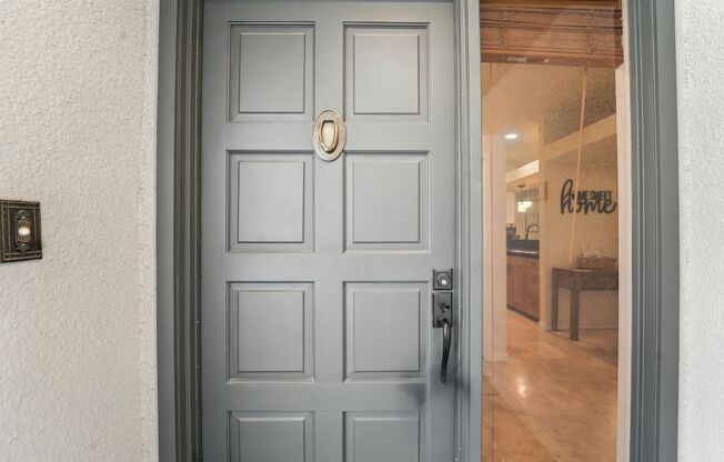 Beautiful 2-Bed, 2-Bath Condo in Gainey Ranch!