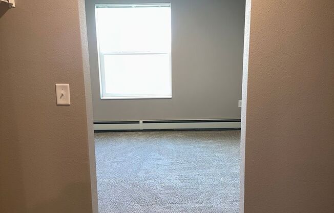 1 bed, 1 bath, 681 sqft, $1,270, Unit 312