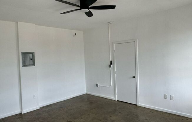 1 bed, 1 bath, 620 sqft, $1,995, Unit 42