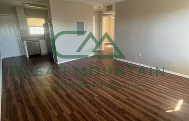 2 beds, 1 bath, $1,195, Unit 3D