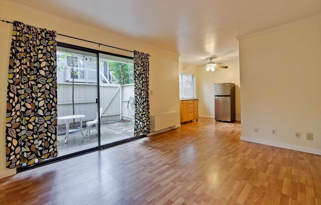 1 bed, 1 bath, $1,900, Unit UNIT A