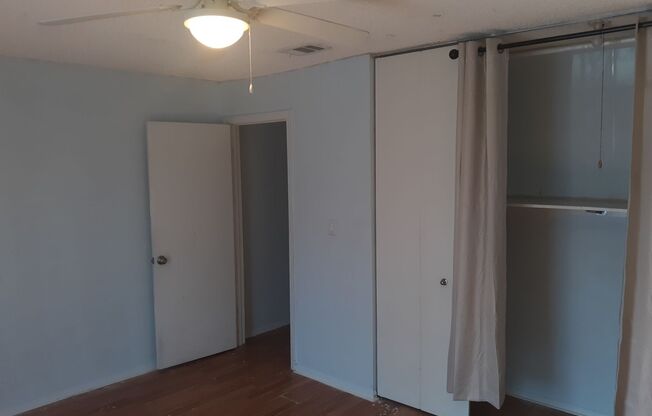 2 beds, 2 baths, $995