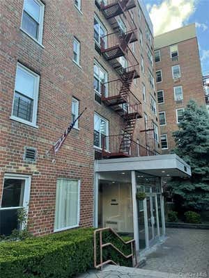 1 bed, 1 bath, 800 sqft, $2,100, Unit 3H