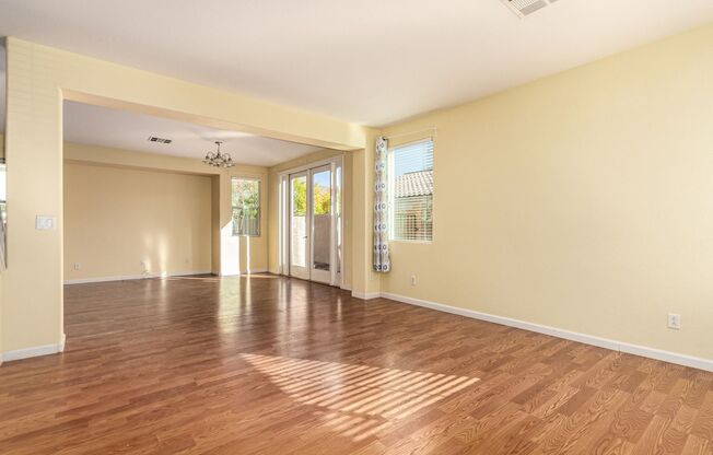 3Bd 3ba IN SOUTHWEST LV!