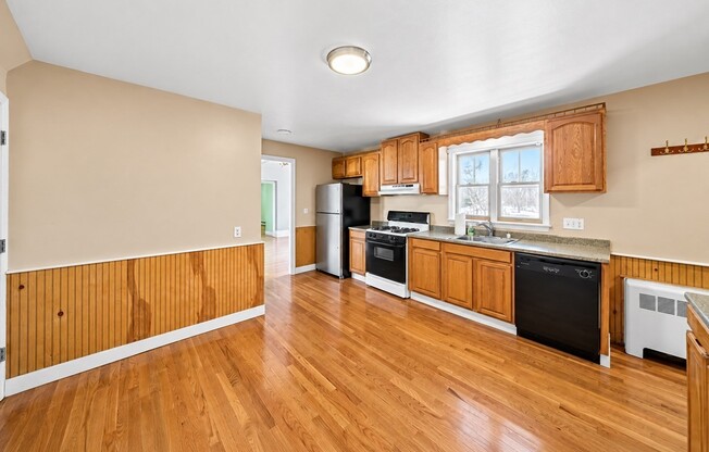 395 LEXINGTON ST