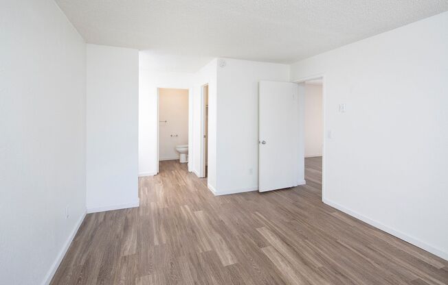 1 bed, 1 bath, 795 sqft, $1,745, Unit 25