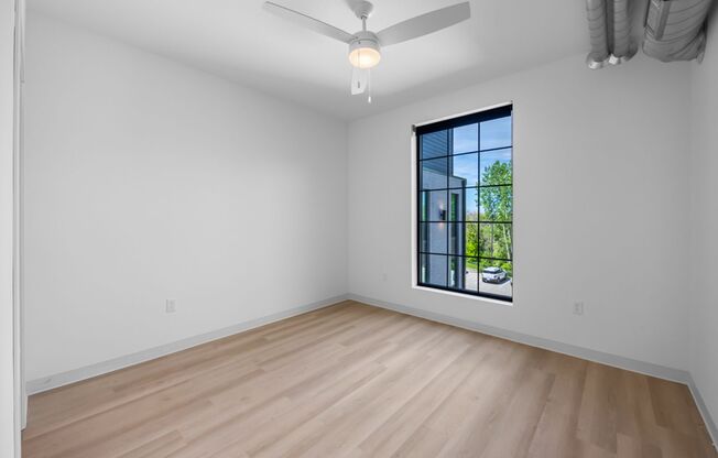 2 beds, 2 baths, 965 sqft, $1,600, Unit 332