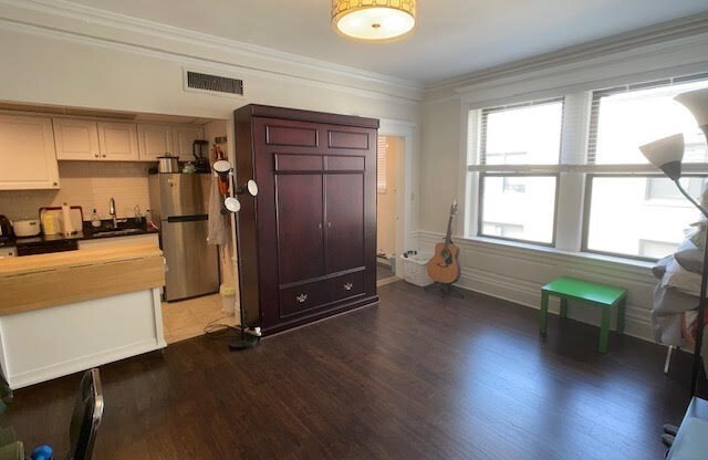 464 Commonwealth Ave.