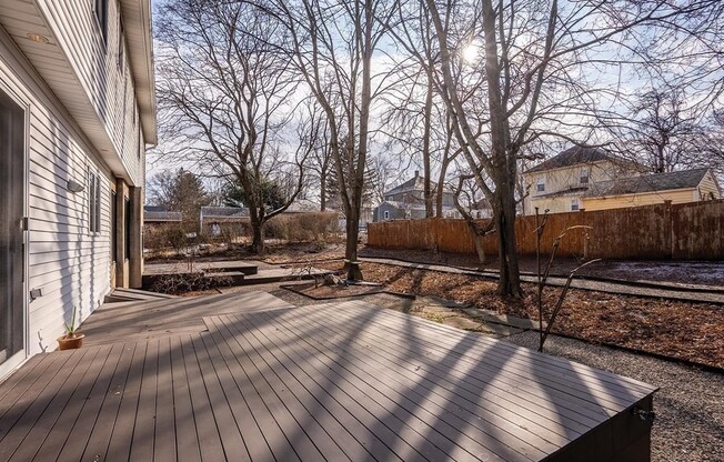 39 CRANE AVE