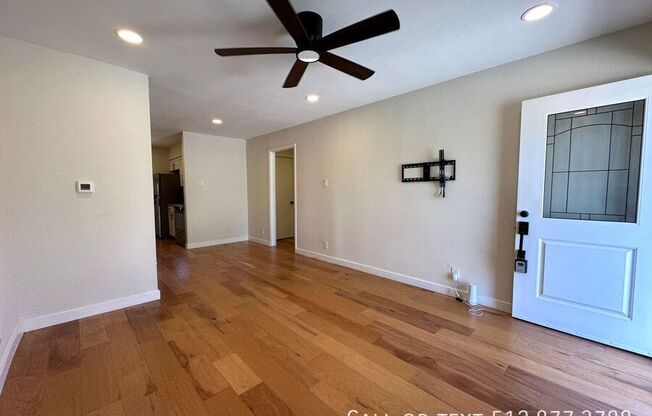 4903 RICHMOND AVE