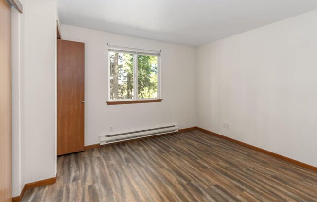 2 beds, 1 bath, 740 sqft, $1,585, Unit 2514F