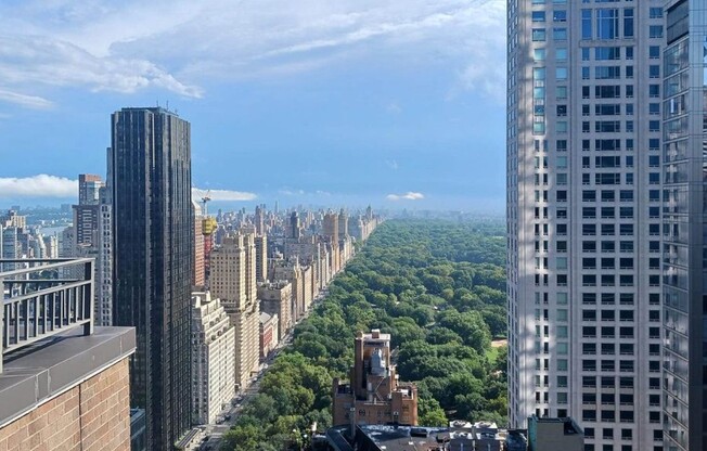 1 bed, 1 bath, $4,880, Unit 35K