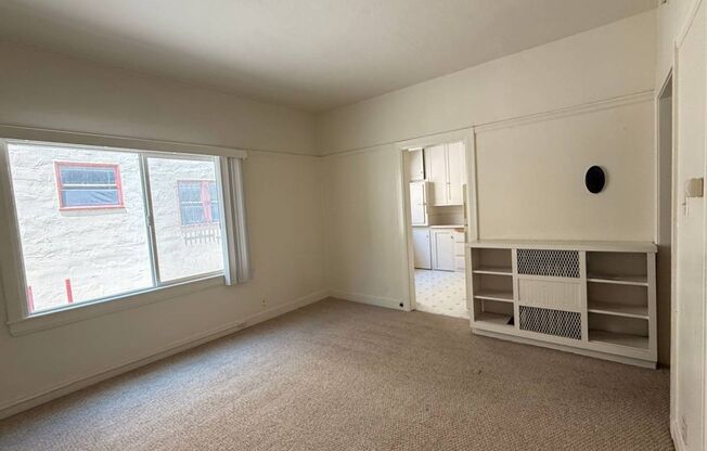 Sunny Apartment, Close to everywhere! Near by BART & CAL