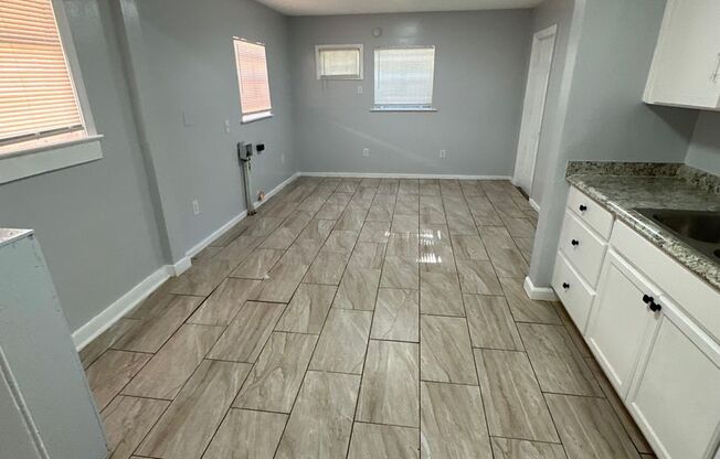 Fully renovated 2/1 single family residence available for immediate rent!
