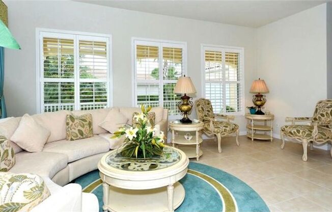 4-bd, 4-bth in The Isles - One Of Palmer Ranch’s Most Sought After Community