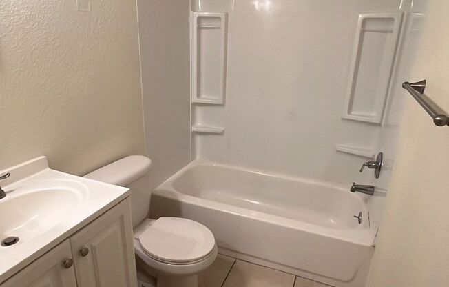 1 bed, 1 bath, 620 sqft, $1,350, Unit 223