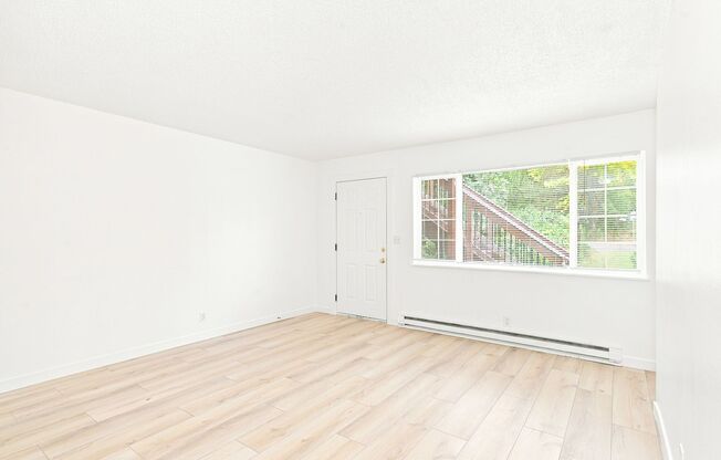 CloverLeaf Apt