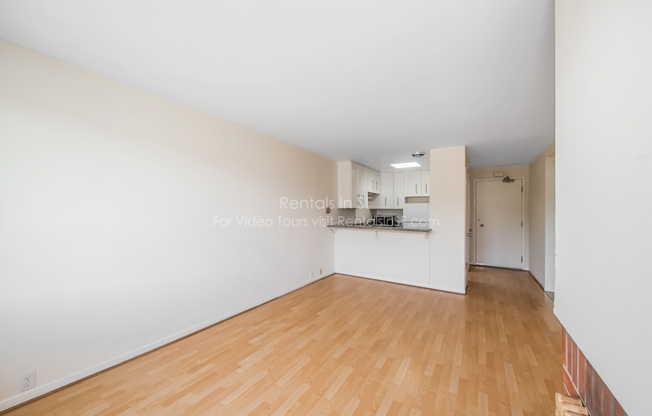 291 15 AVE