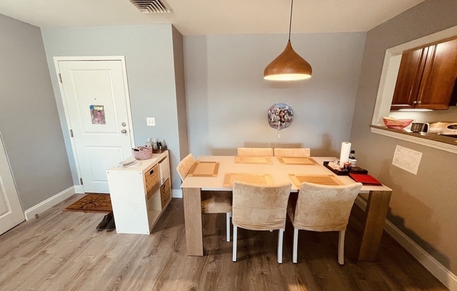 2 beds, 2 baths, 1,170 sqft, $3,700, Unit 304
