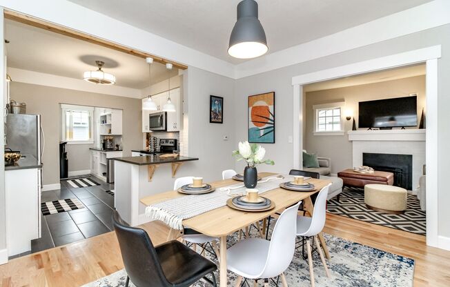 3 beds, 1.5 baths, $3,200