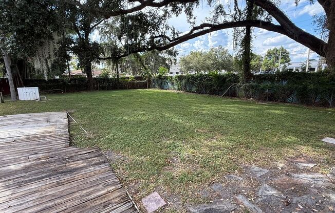 3 Bedroom, 2 1/2 Bath Single Family Home With Pool