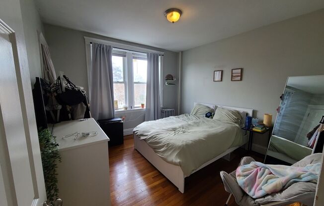 Renovated 1 bed - Dishwasher - Granite Counters - Stainless Appliances - Close to BC