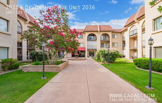 3033 E DEVONSHIRE Avenue