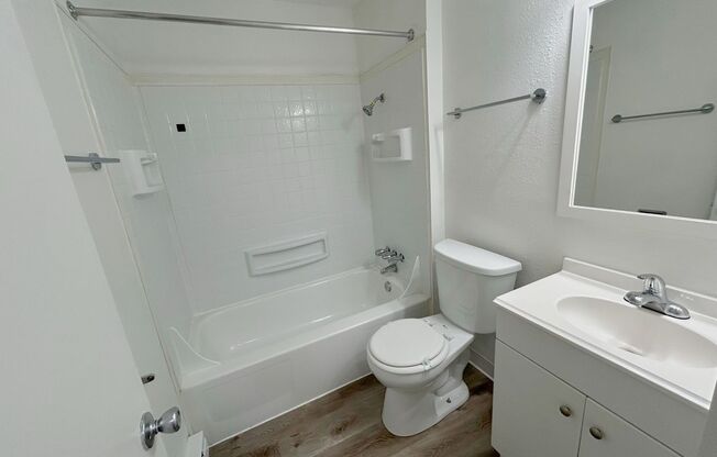 1 bed, 1 bath, 550 sqft, $1,395, Unit B18