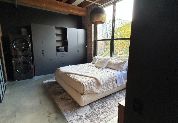 1727 S. INDIANA AVE.