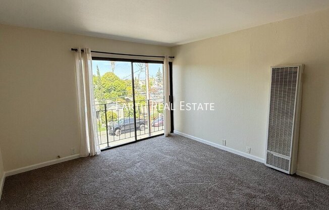 348 4 AVE