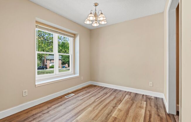 Lovely 2 Bedroom End Unit Townhome in NE Raleigh!