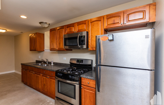 1124 W Roscoe St, Chicago IL 1