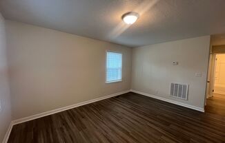 3 beds, 1 bath, $1,400