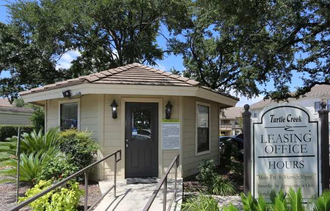 Leasing Center Exterior at Turtle Creek Vista, Texas, 78229