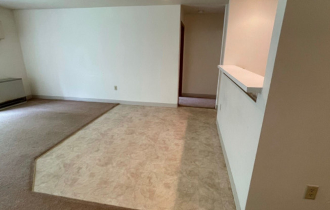 2 beds, 2 baths, 1,040 sqft, $1,400