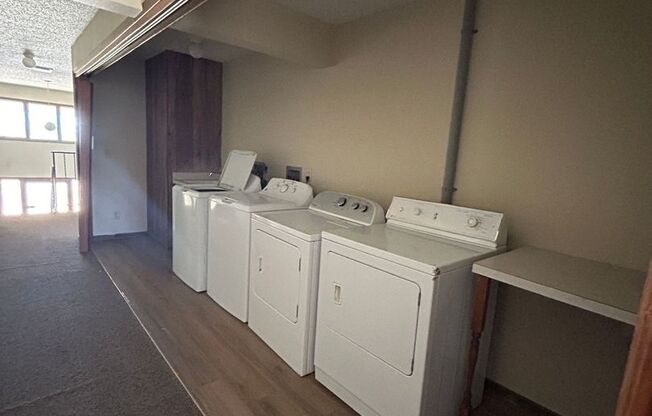 2 beds, 1 bath, $1,050, Unit #7