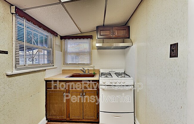 110 N 61 ST