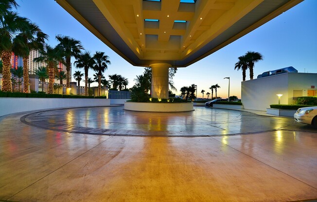 2 beds, 2 baths, $2,895