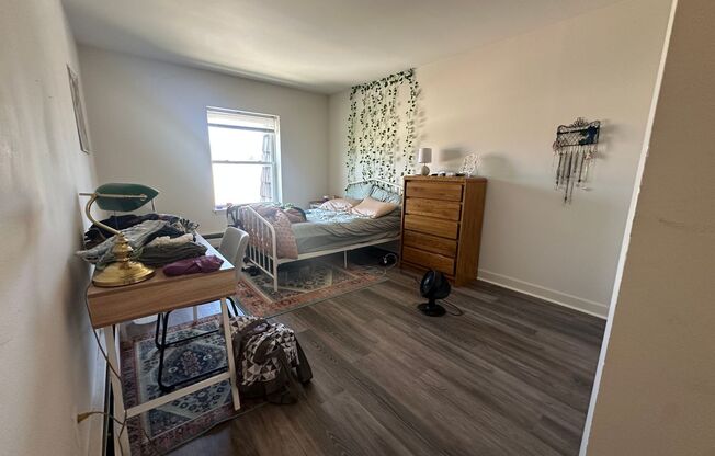 1 bed, 1 bath, $1,195, Unit 309